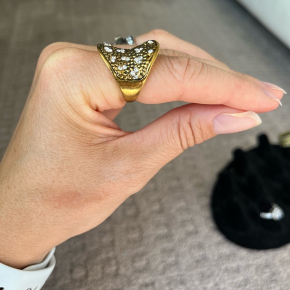 Unique Ring - Approximately Size 7.75 - Picture 4 of 9